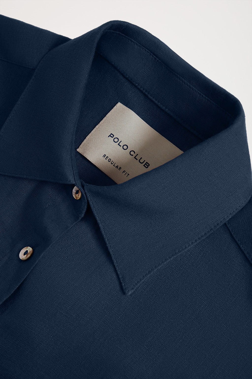 Camiseta azul royal con pequeño logo bordado – Polo Club