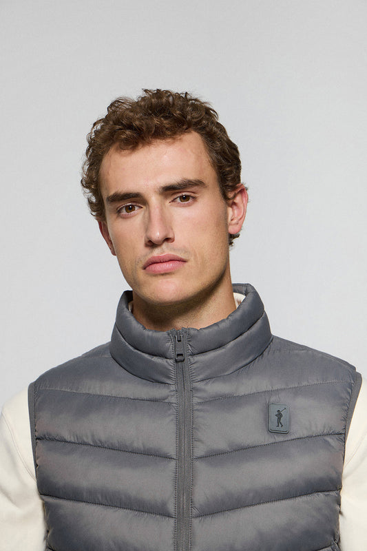 Dark-grey ultralight vest Chase with Rigby Go patch