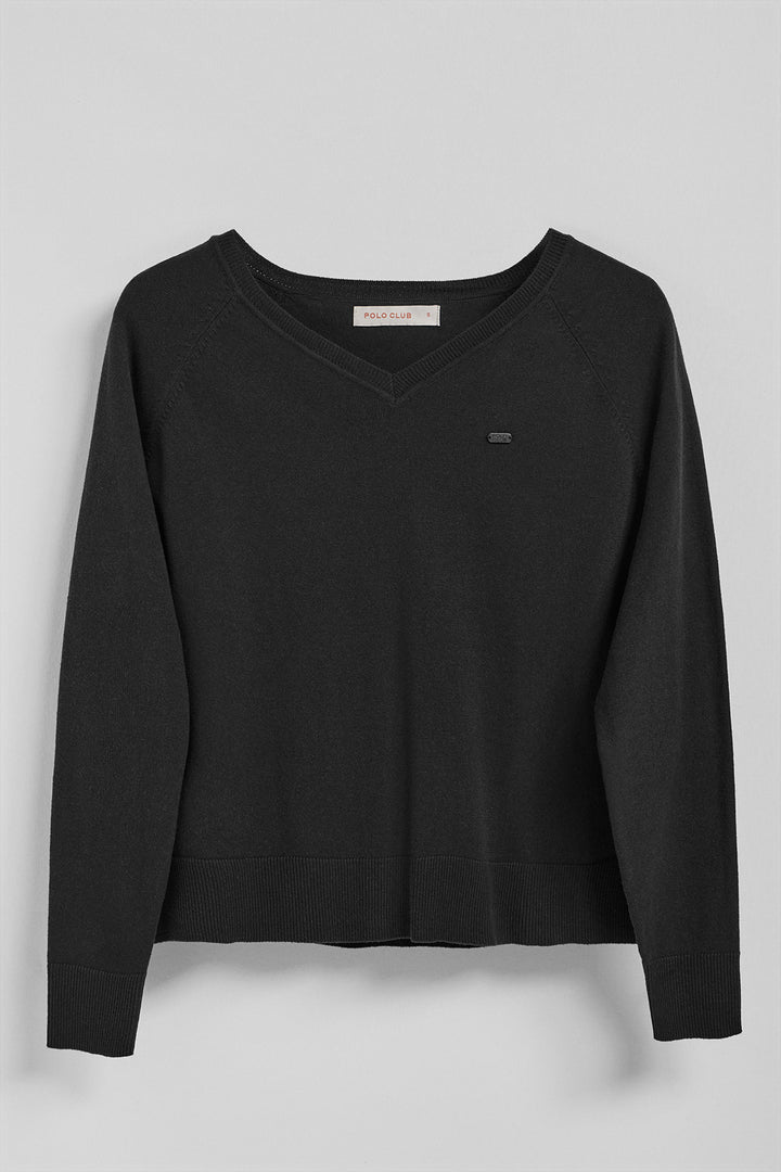 Black knit jumper Katniss with Polo Club pearly button