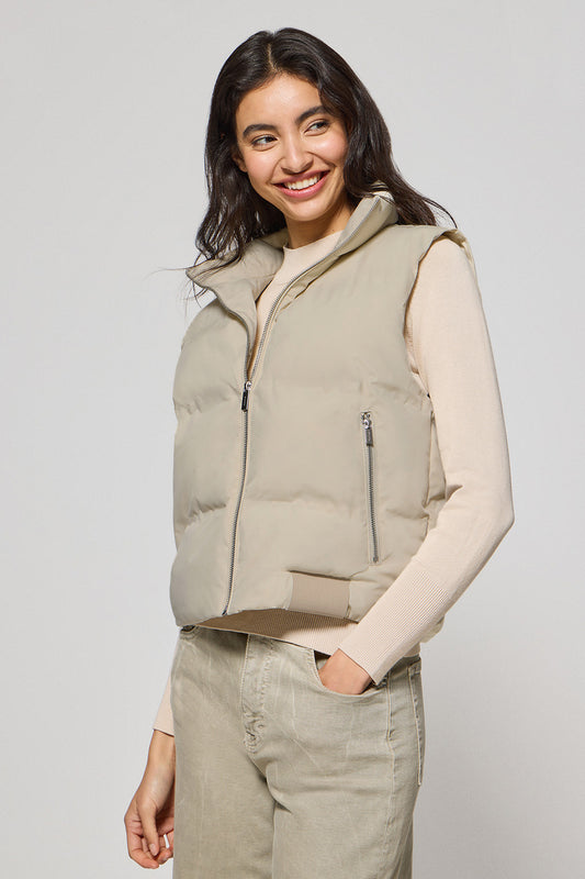 Beige puffer vest New York with Polo Club details