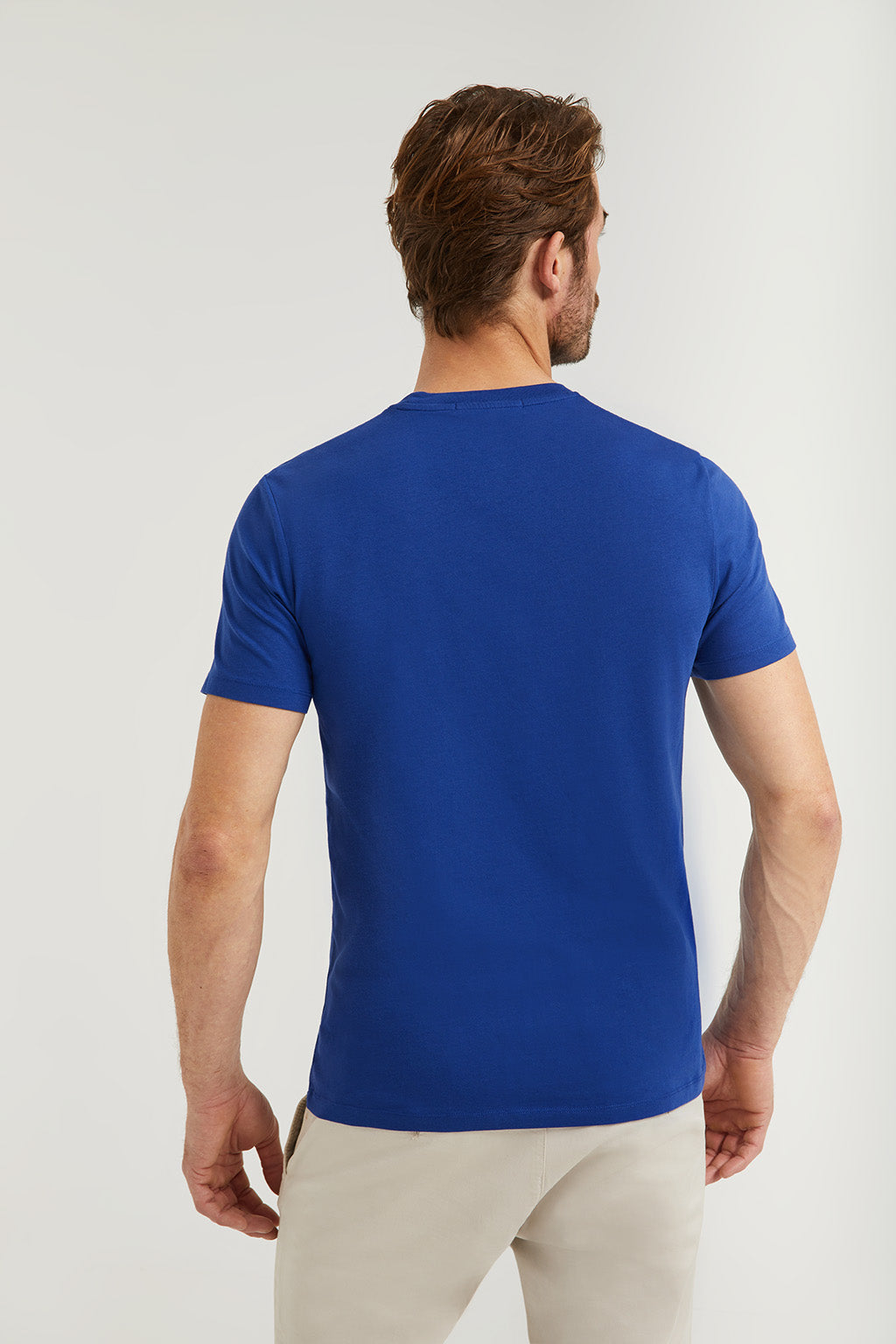 Camiseta azul royal con pequeño logo bordado – Polo Club